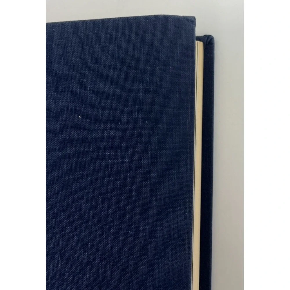 Douglas MacArthur Reminiscences 1st Edition 1964 Hardcover Dust Jacket